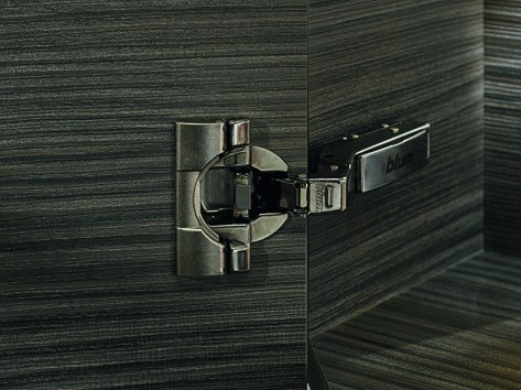 BLUM 79B9698 úhlový typ I tlumený, Inserta 45/95° Onyx