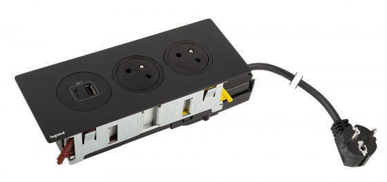 K- LEGRAND elektrická zásuvka Disq´In 2x 230V FR + 1x USB A+C, černá/černá