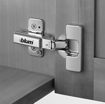 BLUM 71T9750 vložený silné dveře vrut 95°