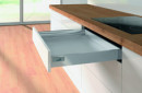 K-HETTICH Atira 470/70 stříbrná + příborník OrgaTray 590 800 stříbrná