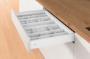 K-HETTICH Atira 470/70 antracit + příborník OrgaTray 590 600 antracit