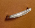 HETTICH 9113483 Úchytka SAVELLI 140/128 mm imitace nerezi