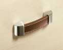 HETTICH 9113454 Úchytka AGLIANO 142/128 mm hnědá kůže/imitace nerezi