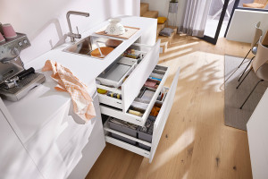 K-BLUM Antaro, zásuvka D 550mm/30kg, Blumotion/TOB, bílá, vrut, dřez