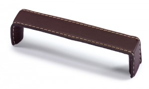 HETTICH 9113509 Úchytka DUBLINA 168/160 mm Tmavě hnědá kůže