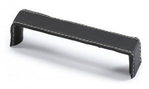 HETTICH 9113508 Úchytka DUBLINA 168/160 mm černá kůže